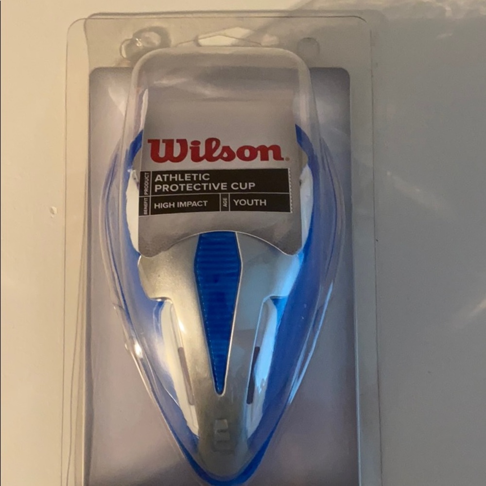 Wilson protective cup-Youth